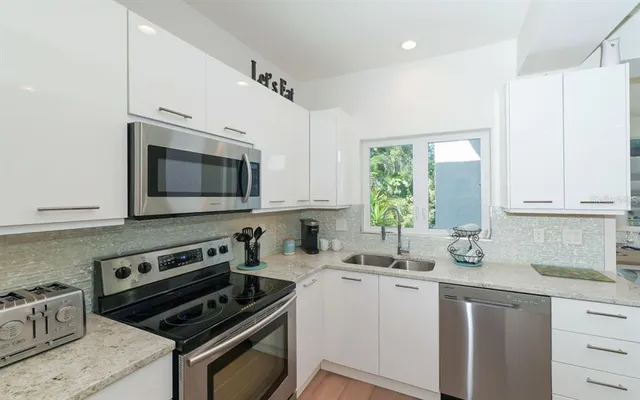 $18,750 | 228 Van Buren Drive, Sarasota, FL 34236