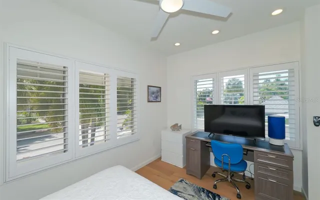 $18,750 | 228 Van Buren Drive, Sarasota, FL 34236