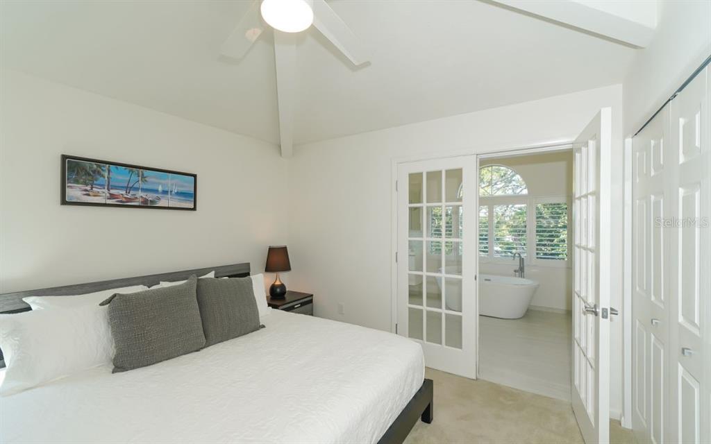228 Van Buren Drive Sarasota, FL 34236 - Photo 22 of 64