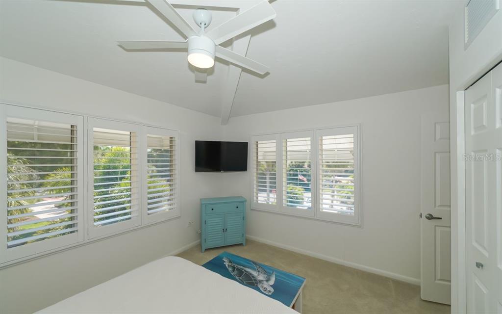 228 Van Buren Drive Sarasota, FL 34236 - Photo 28 of 64