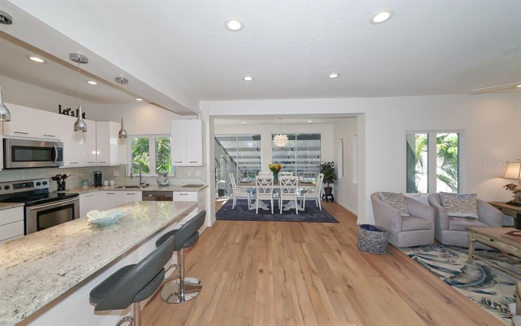 228 Van Buren Drive Sarasota, FL 34236 - Photo 6 of 64