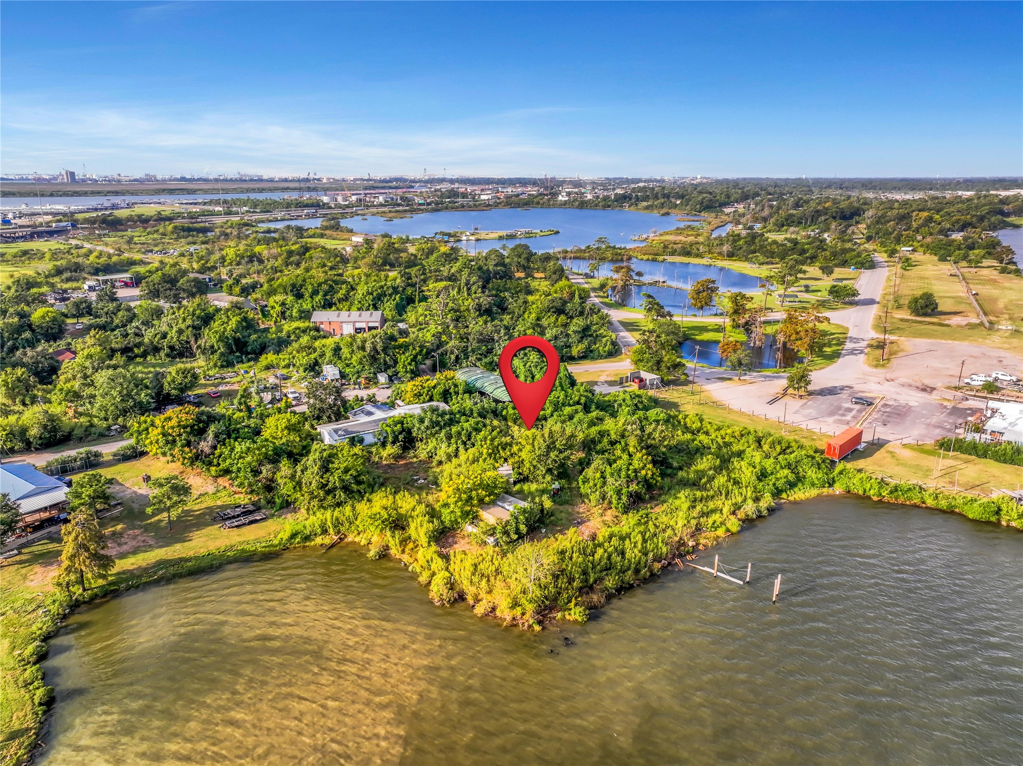 17512 River Road Channelview, TX 77530 - Photo 15 of 27 a view of an ocean and beach