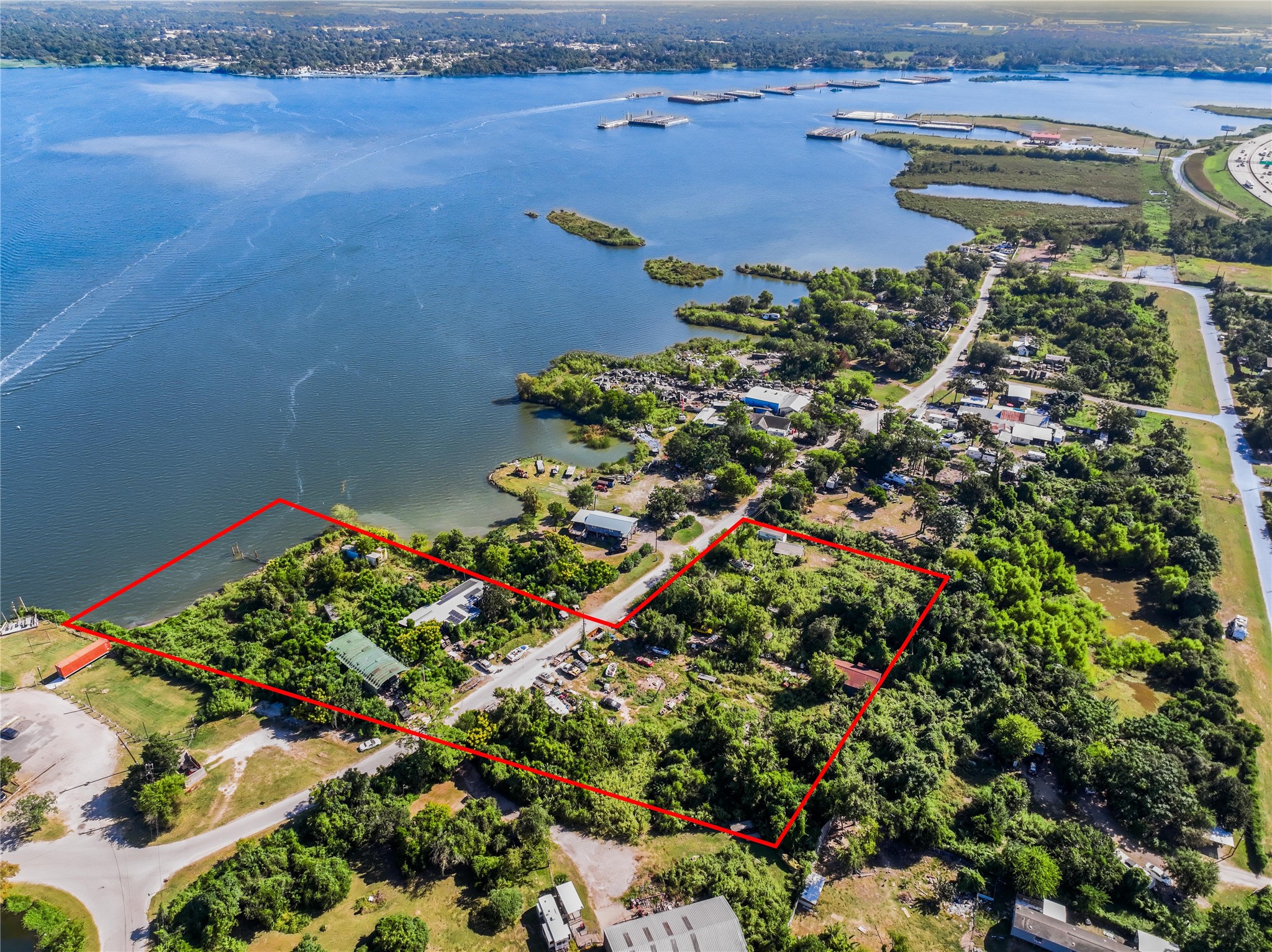 17512 River Road Channelview, TX 77530 - Photo 10 of 27 a picture of flowers