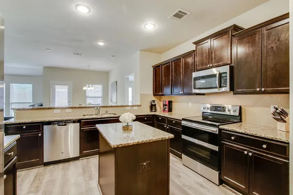 $2,095 | 8732 Whirlwind Trail, Aubrey, TX 76227