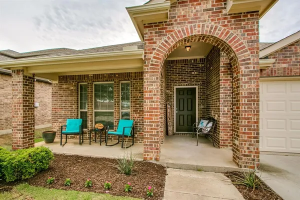 $2,095 | 8732 Whirlwind Trail, Aubrey, TX 76227