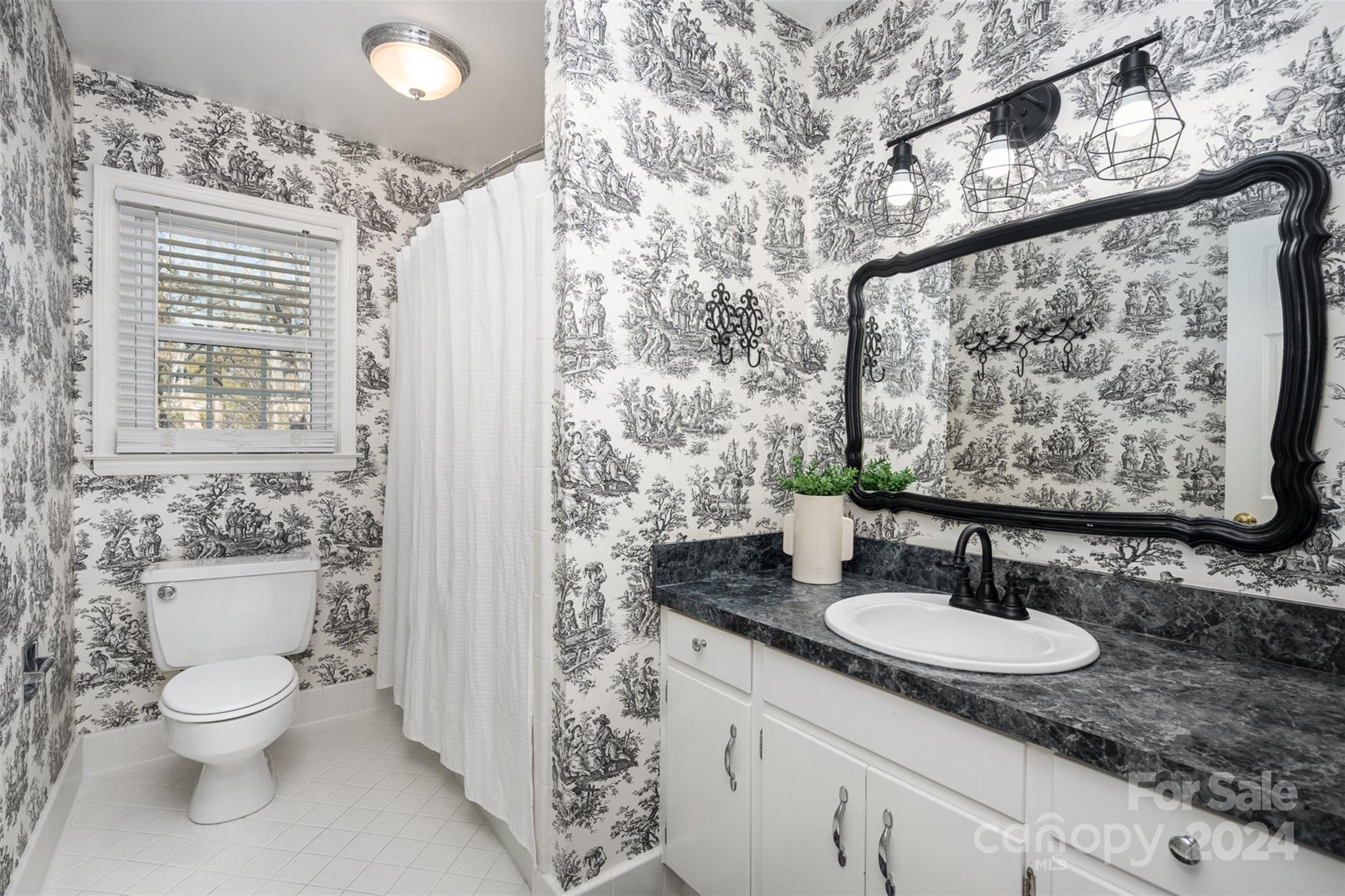 5818 Gate Post Road Charlotte, NC 28211 - Photo 32 of 39 Gallery Image 32