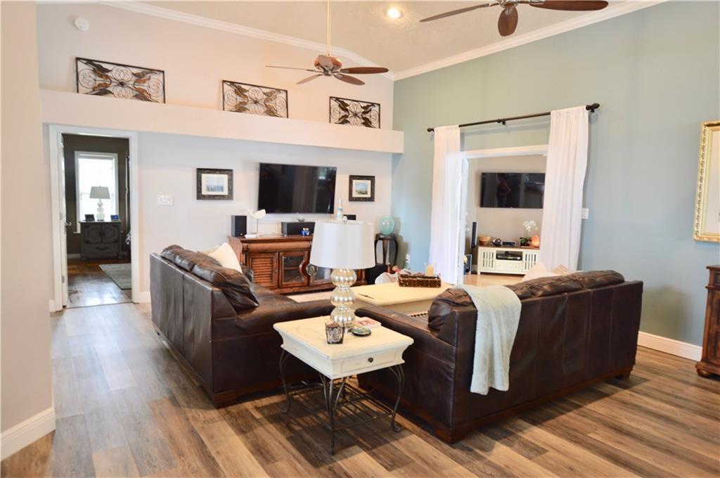 1704 Southwest Dyer Point Road Palm City, FL 34990 - Photo 7 of 43 Gallery Image 7