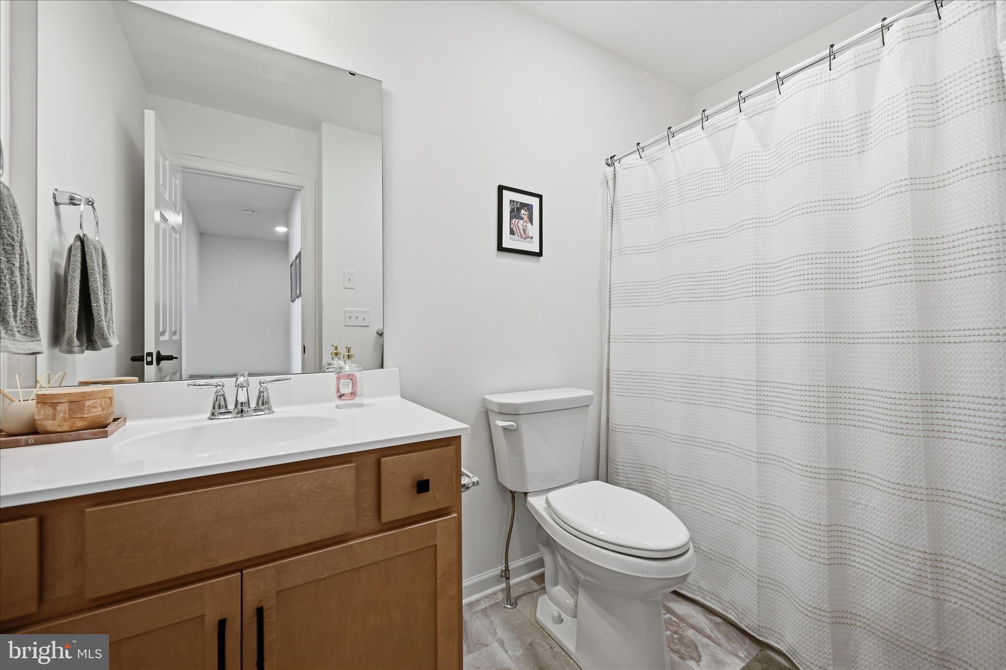 2481 Artesian Way Lancaster, PA 17601 - Photo 25 of 32 Bathroom