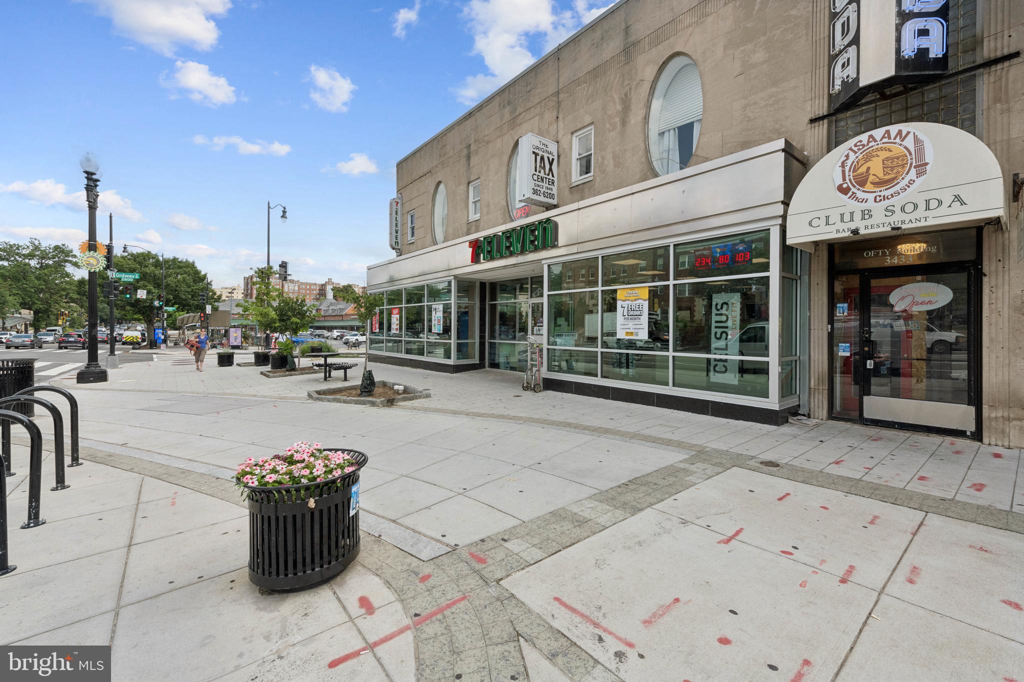 2710 Macomb Street Northwest, Unit 207 Washington, DC 20008 - Photo 25 of 32
