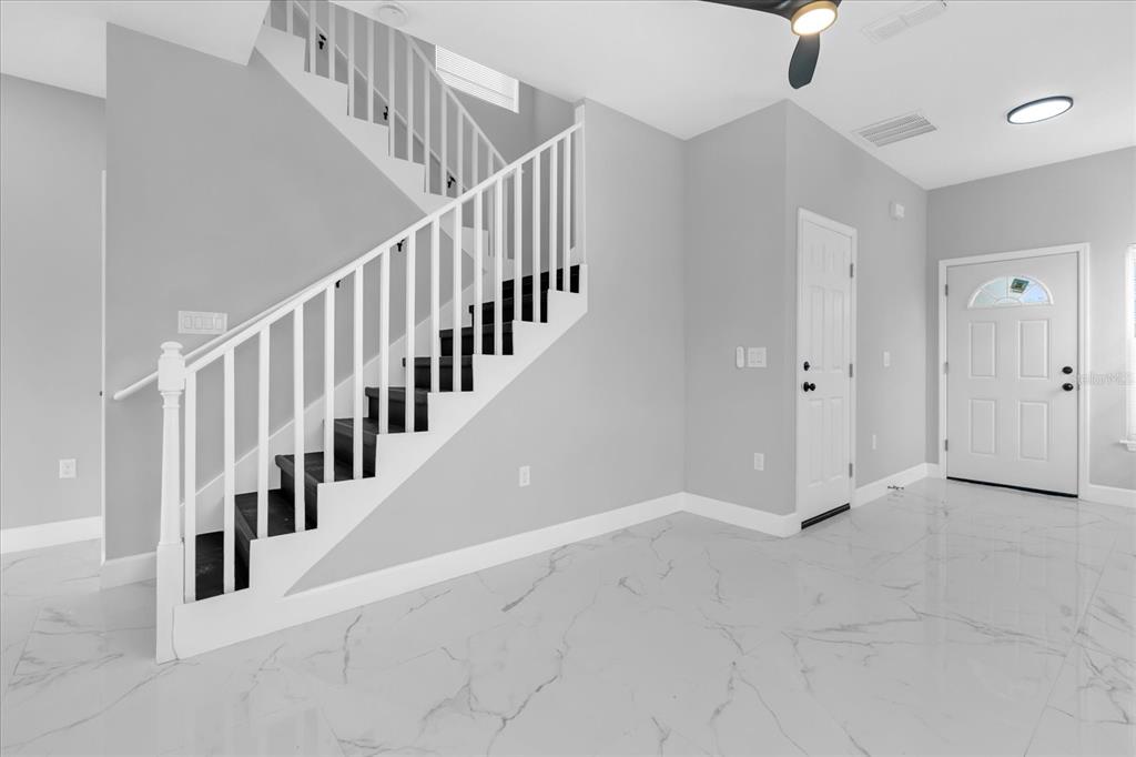 2404 Center Street Sanford, FL 32771 - Photo 8 of 29