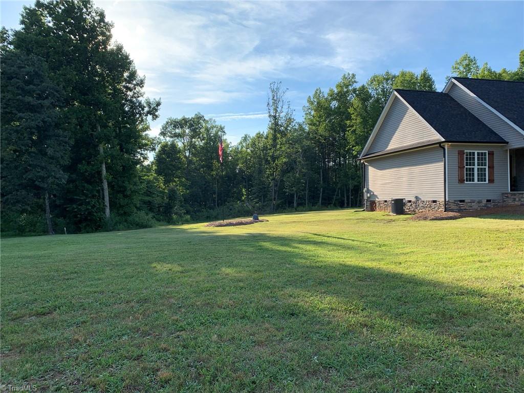 602 Bethany Road Reidsville, NC 27320 - Photo 4 of 36