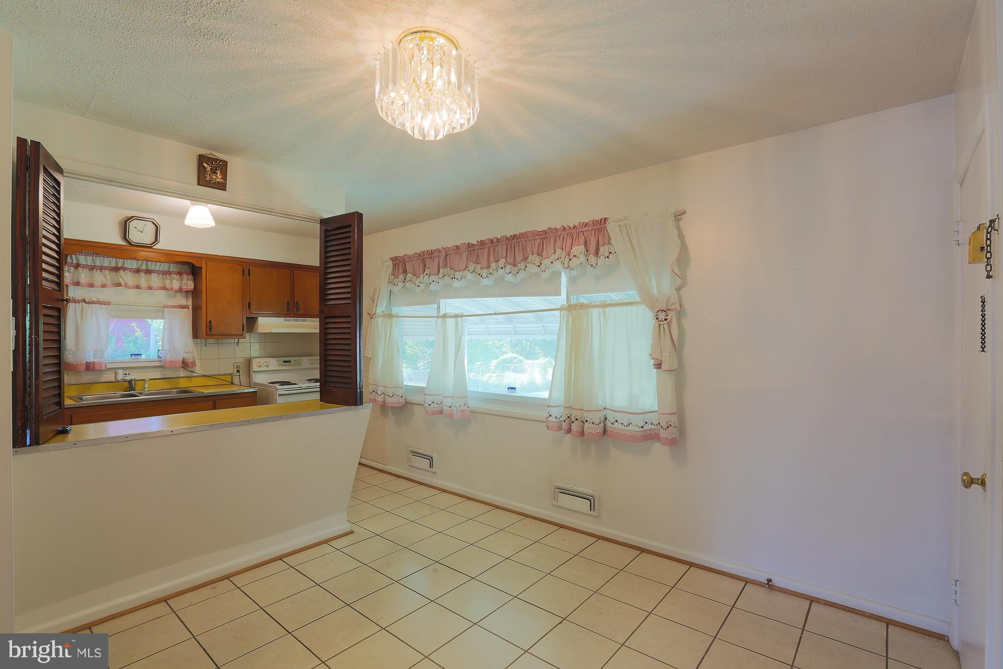 7507 Liberty Road Baltimore, MD 21207 - Photo 12 of 28 Kitchen