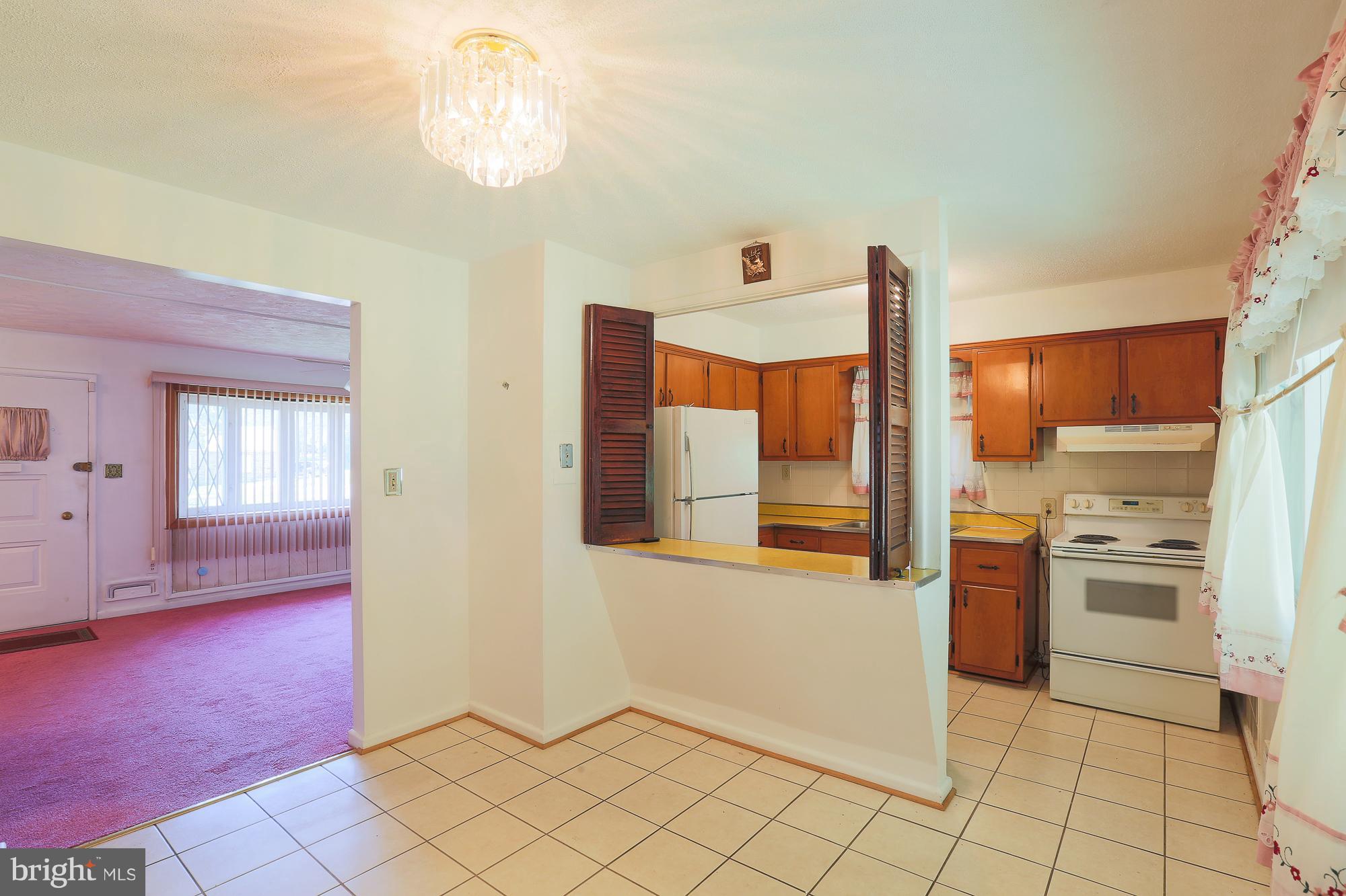 7507 Liberty Road Baltimore, MD 21207 - Photo 14 of 28 Kitchen