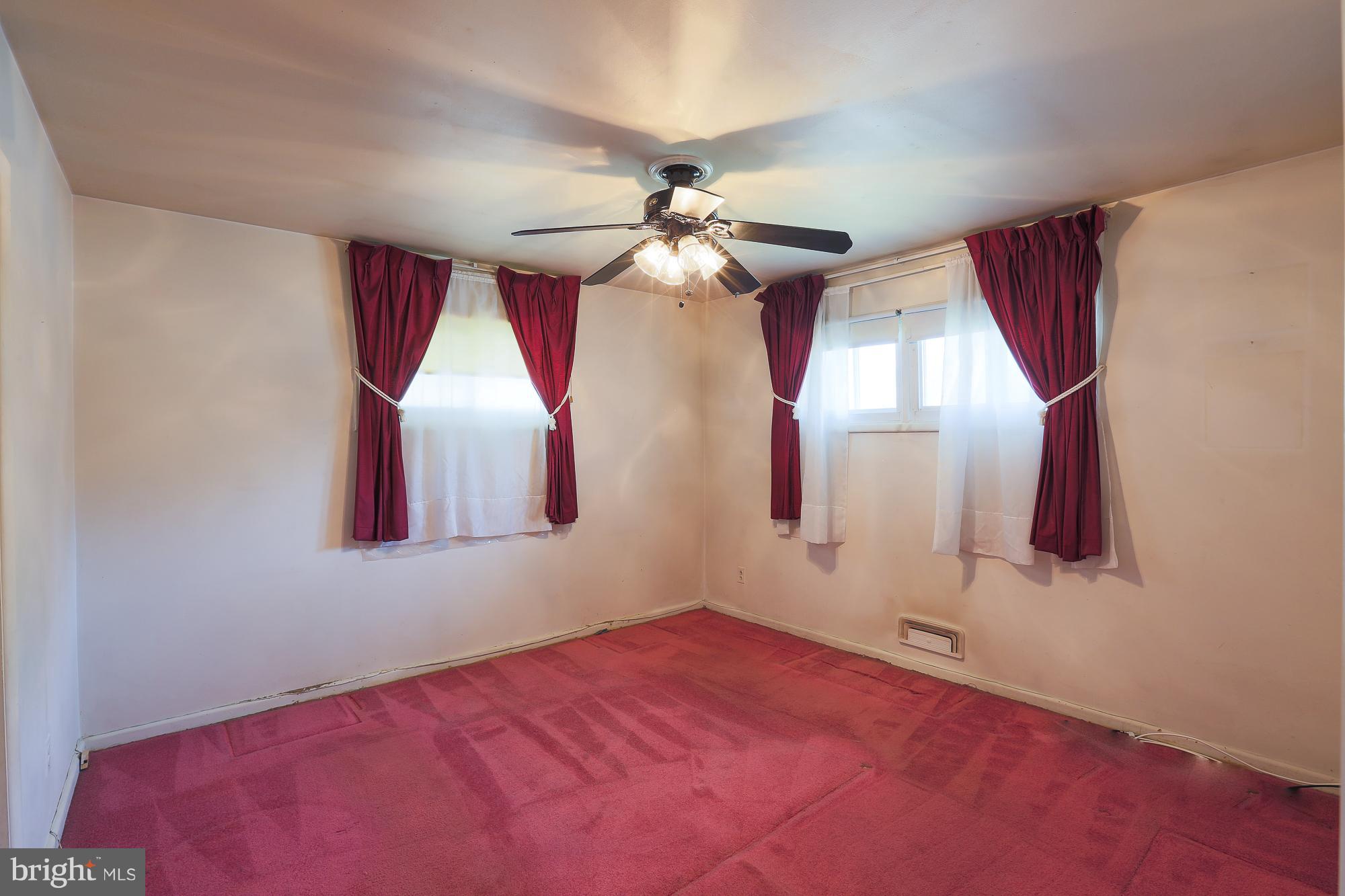7507 Liberty Road Baltimore, MD 21207 - Photo 21 of 28 Bedroom