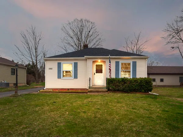 $235,000 | 1061 Houston Avenue, Elgin, IL 60120