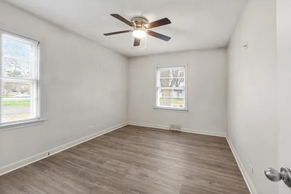 $235,000 | 1061 Houston Avenue, Elgin, IL 60120