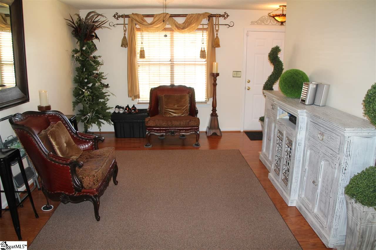 401 Jacqueline Road Piedmont, SC 29673 - Photo 3 of 22 Gallery Image 3