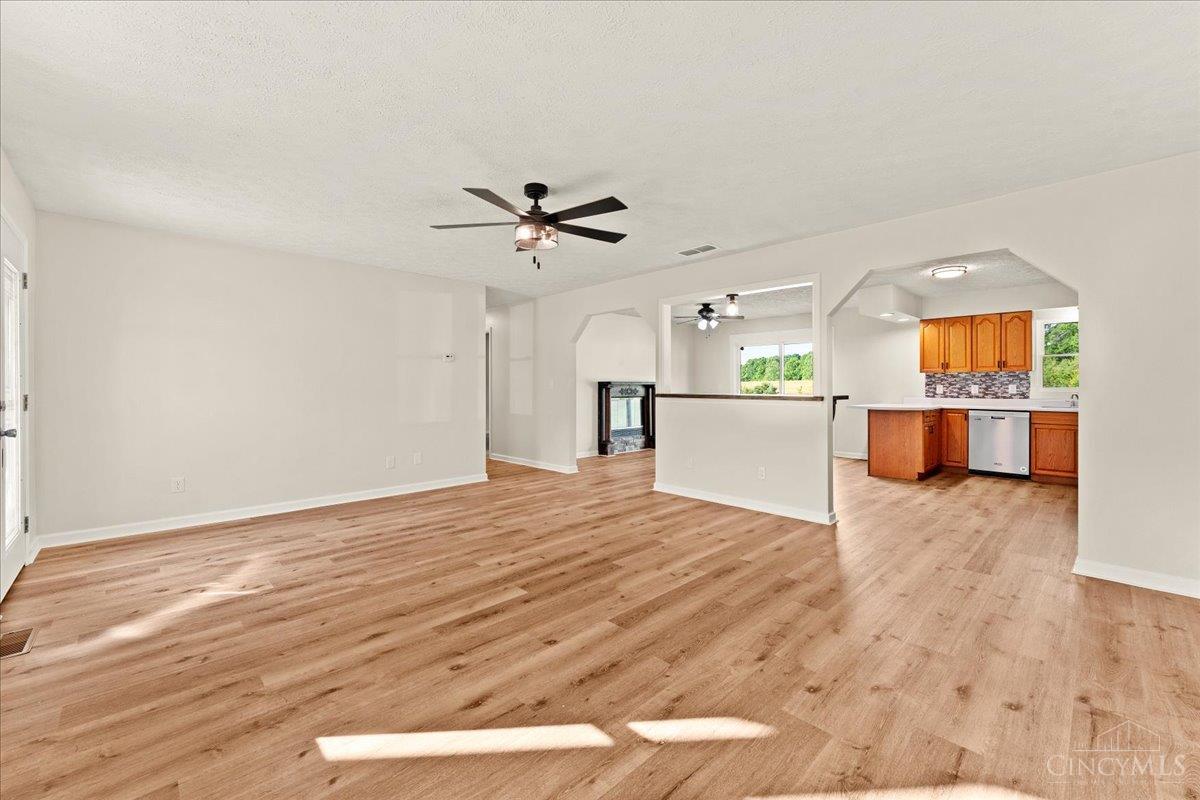 1003 Cross Road Winchester, OH 45697 - Photo 5 of 57