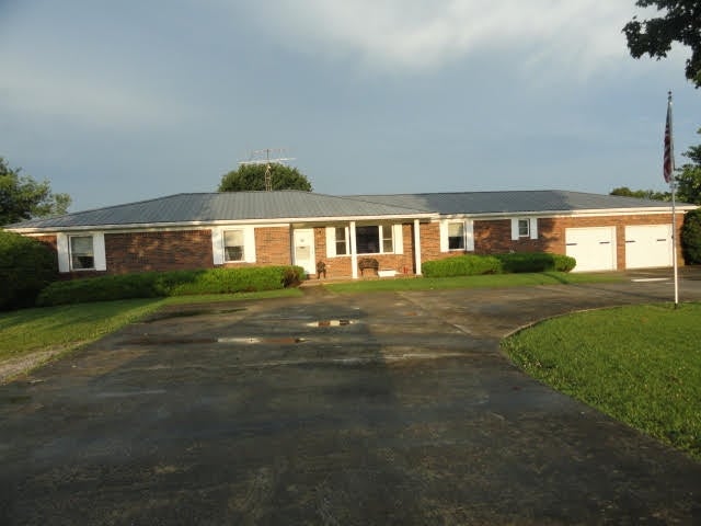 106 South Toohey Rdg Road Cave City, KY 42127 - Photo 1 of 26 Gallery Image 1