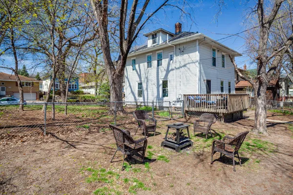 $3,295 | 3521 Girard Avenue South, Minneapolis, MN 55408