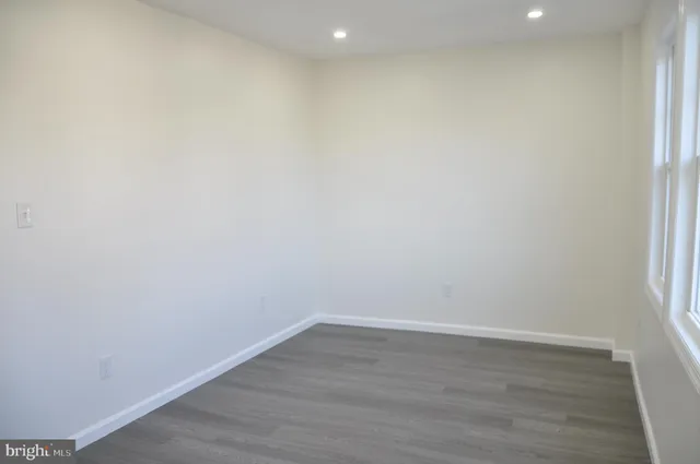 $330,000 | 301 Laurel Avenue, Woodlynne, NJ 08107