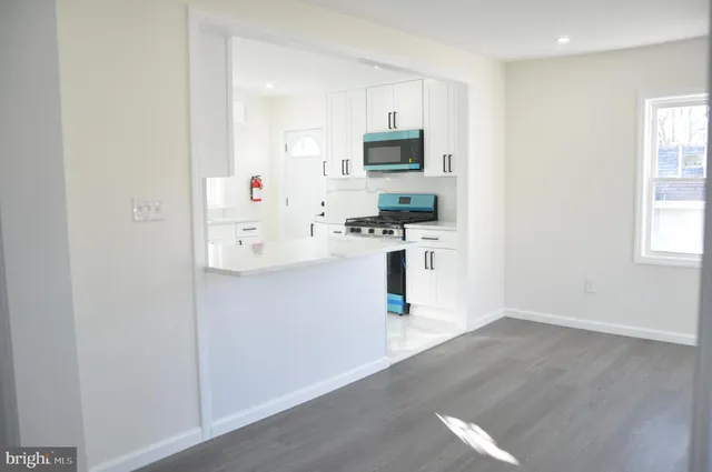 $330,000 | 301 Laurel Avenue, Woodlynne, NJ 08107