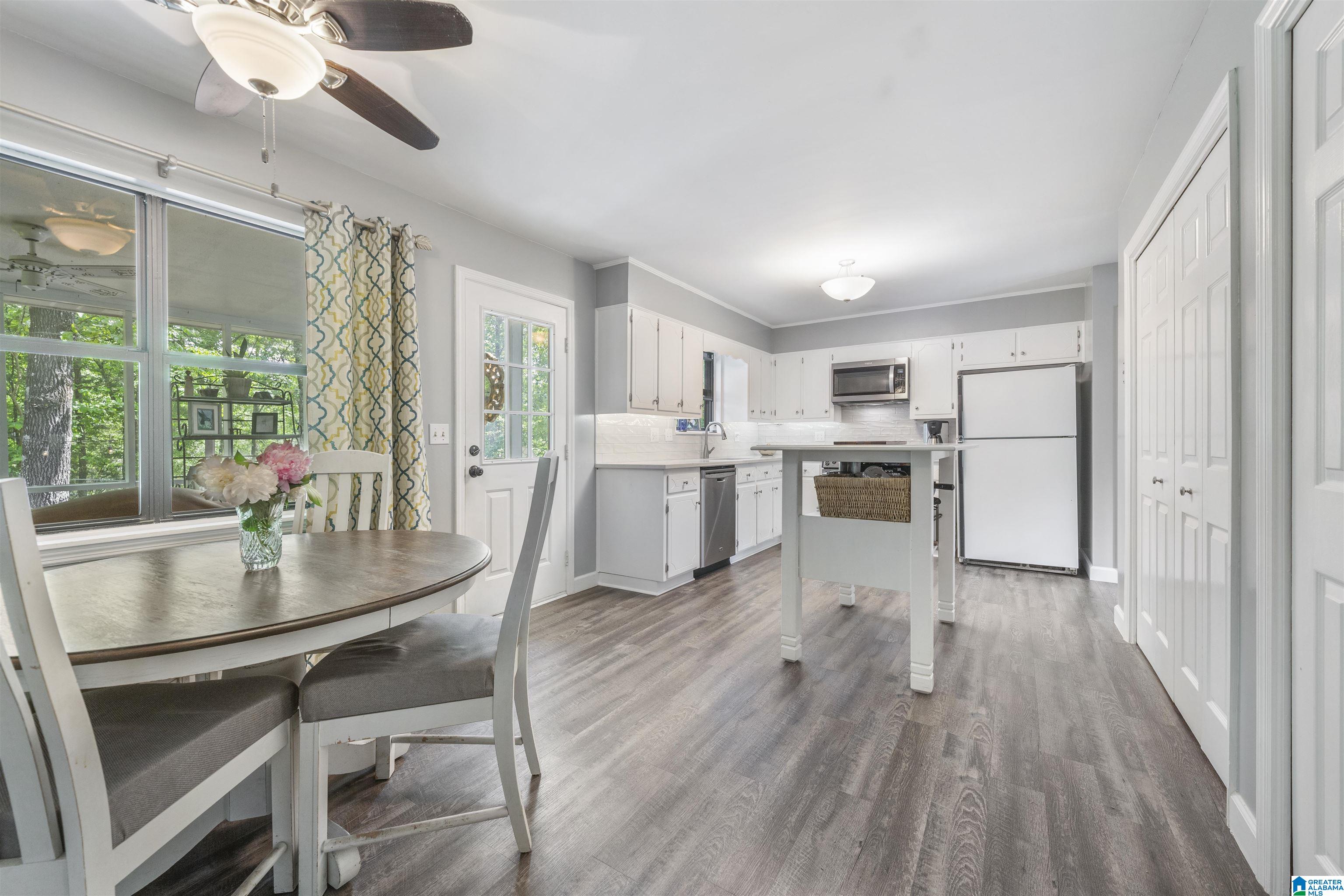 1203 Bold Ruler Lane Helena, AL 35080 - Photo 4 of 45