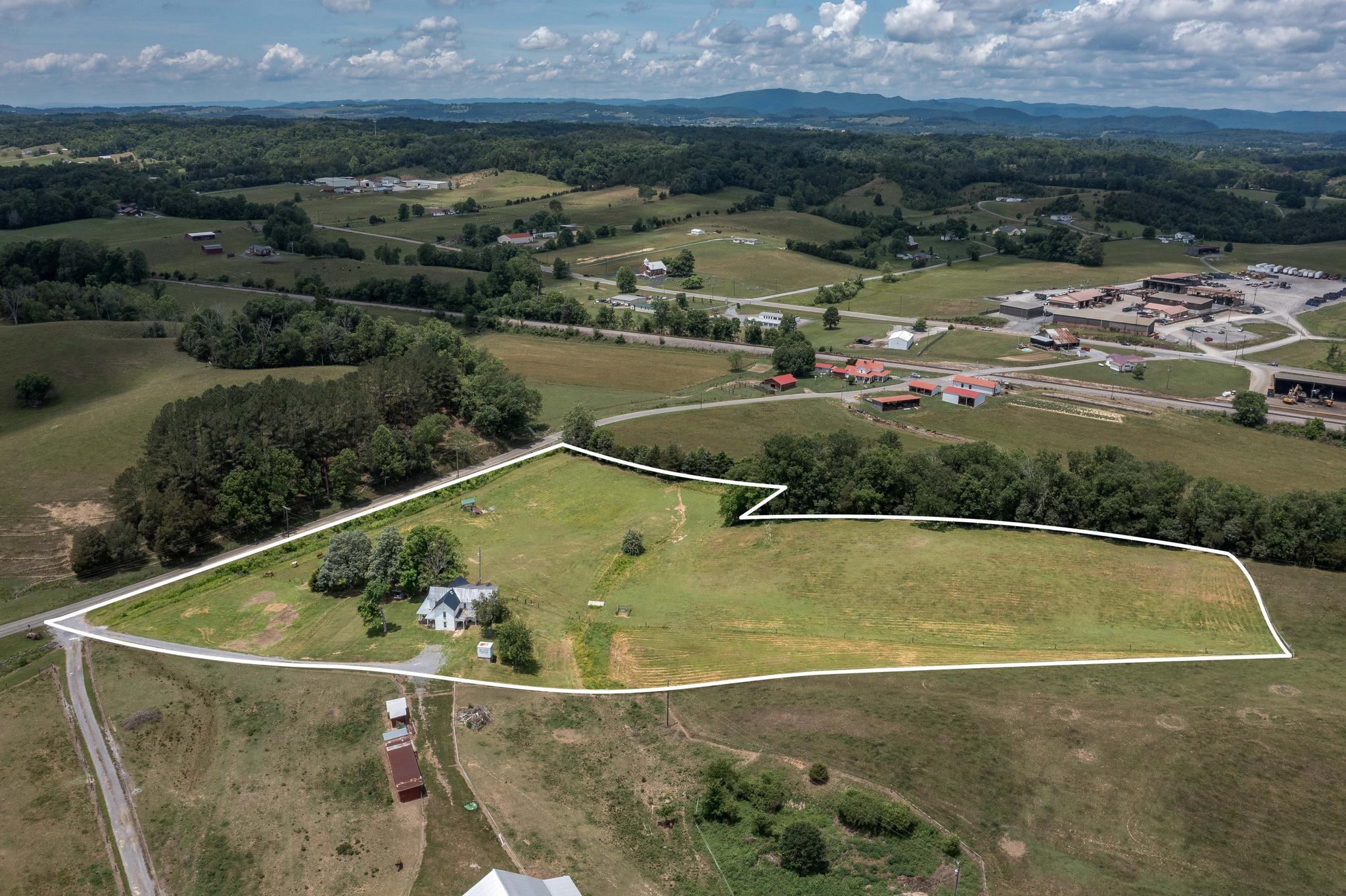 169 Speedwell Road Rogersville, TN 37857 - Photo 1 of 67 169 Speedwell Road (3 of 67)