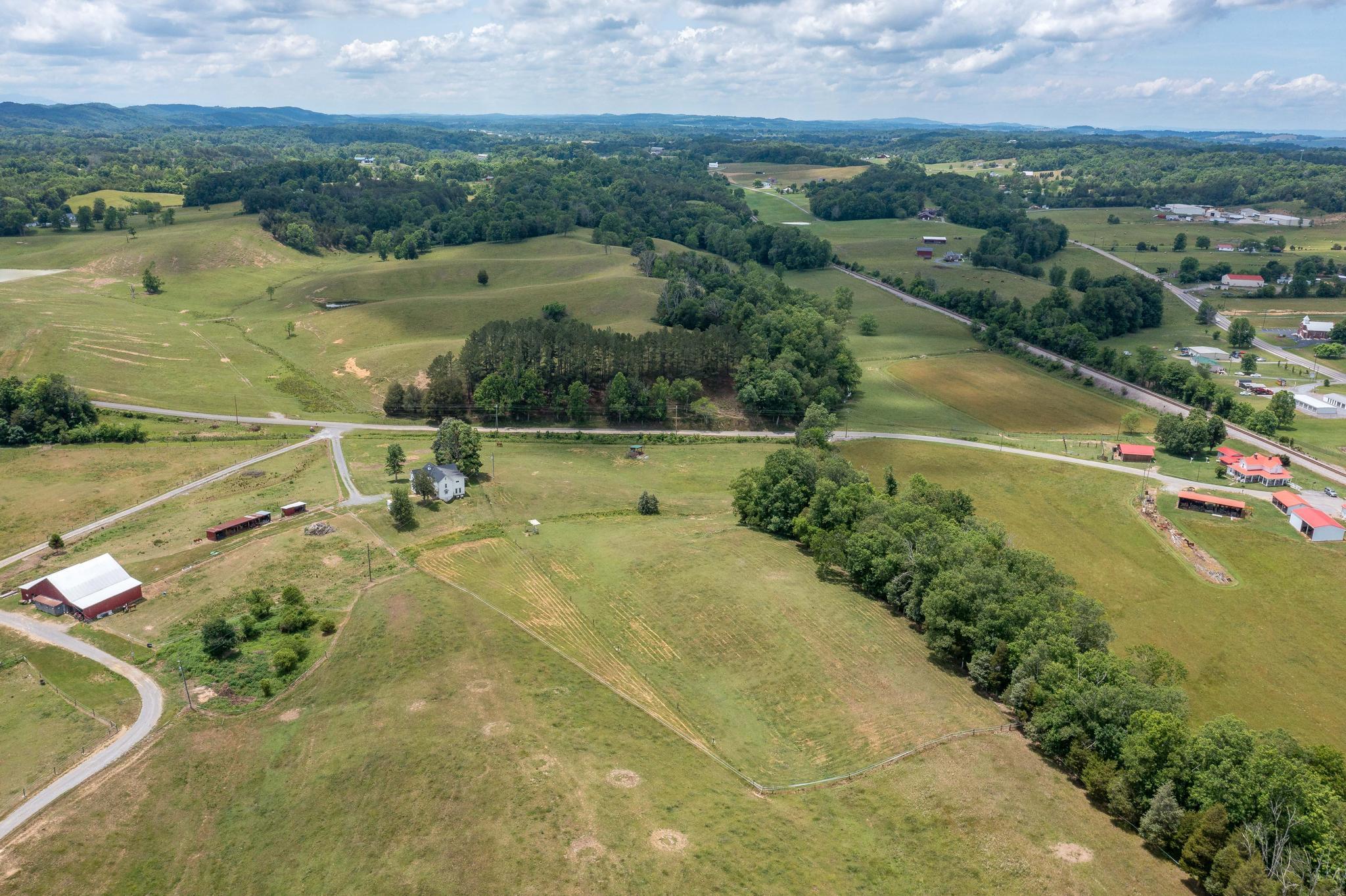 169 Speedwell Road Rogersville, TN 37857 - Photo 9 of 67 169 Speedwell Road (8 of 67)