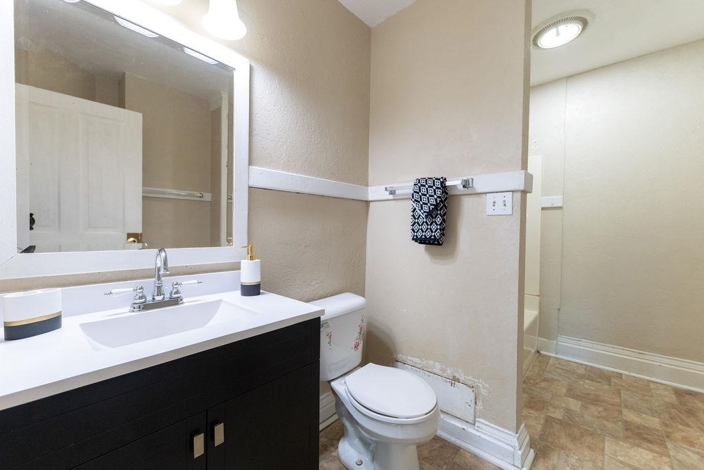 825 Frederick Street Oshkosh, WI 54901 - Photo 31 of 48