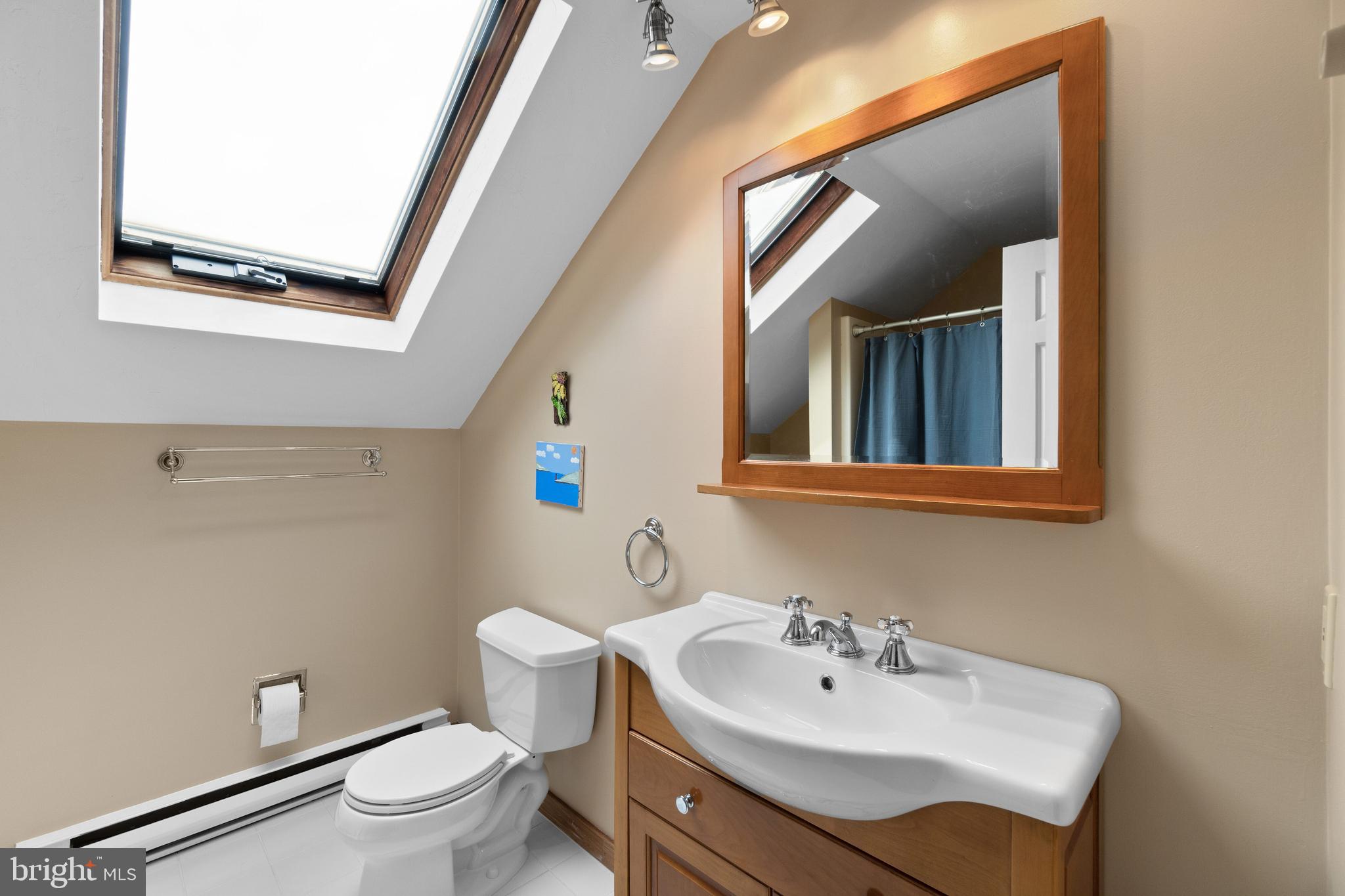 1885 Florence Road Mount Airy, MD 21771 - Photo 32 of 53 Bathroom