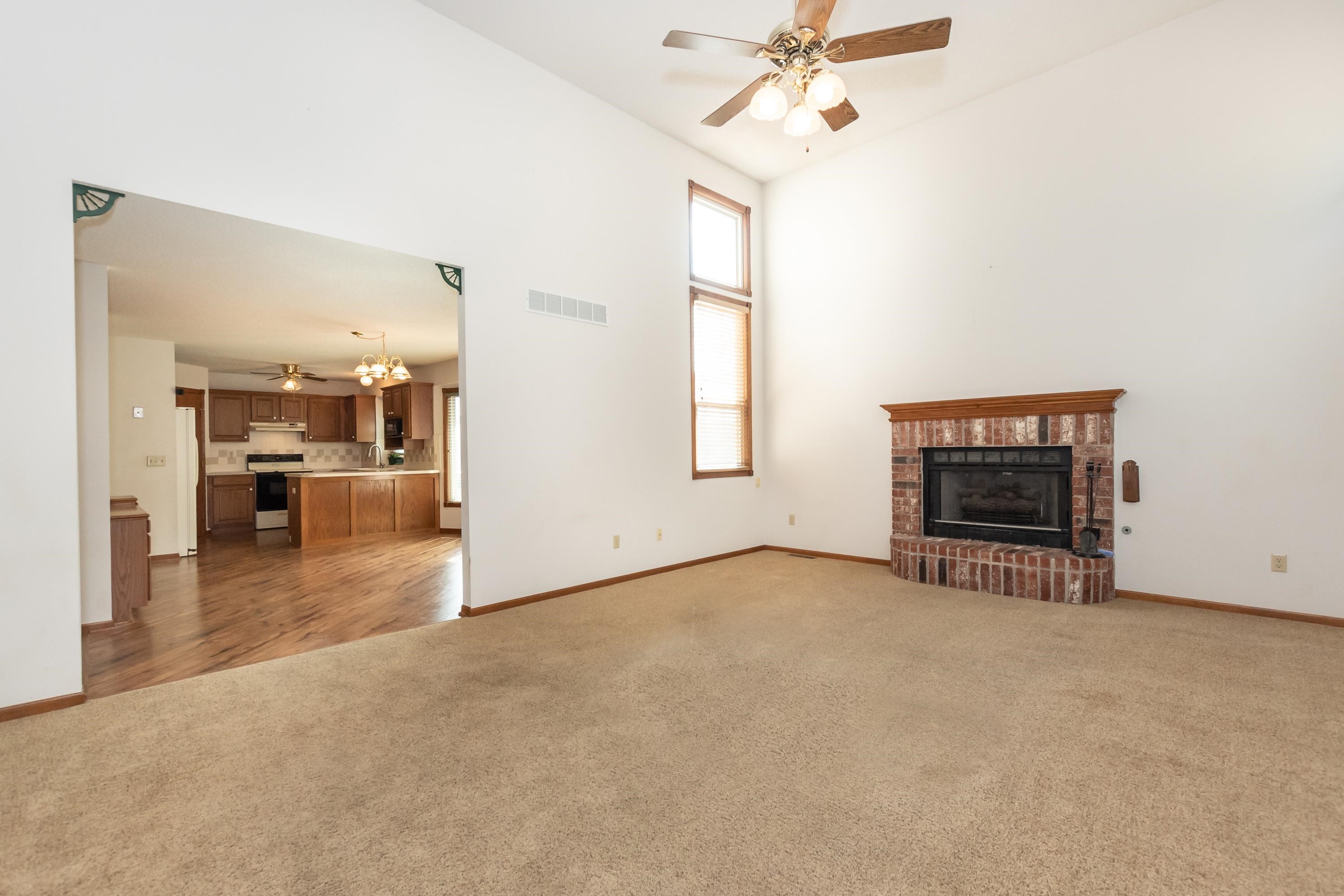 801 South Stagecoach Street Wichita, KS 67230 - Photo 4 of 20