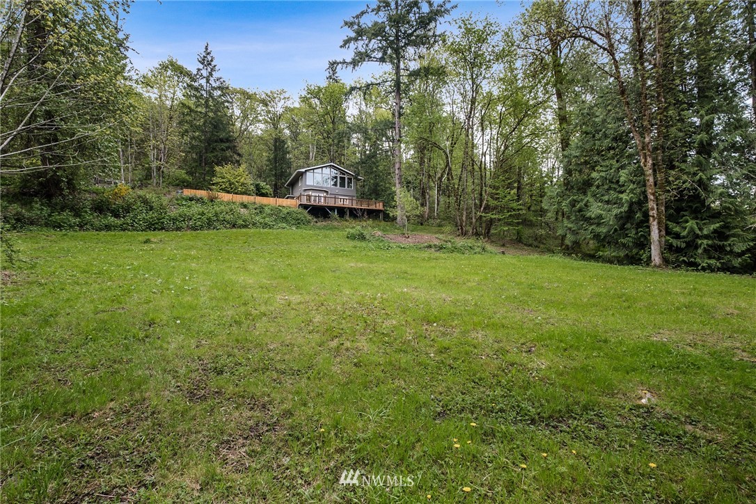 19523 Southeast May Valley Road Issaquah, WA 98027 - Photo 24 of 39
