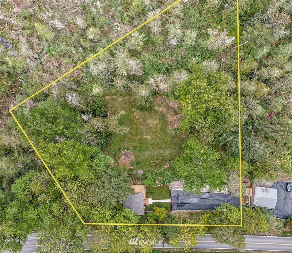 19523 Southeast May Valley Road Issaquah, WA 98027 - Photo 4 of 39