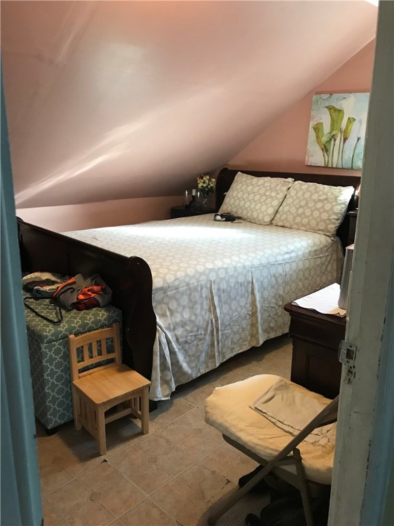 93 Knowles Street Pawtucket, RI 02860 - Photo 15 of 38 Gallery Image 15
