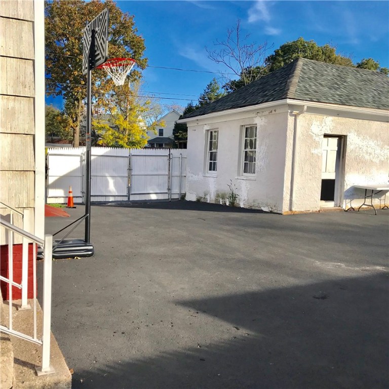 93 Knowles Street Pawtucket, RI 02860 - Photo 28 of 38 Gallery Image 28