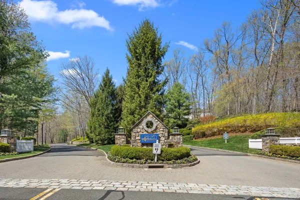 $4,000 | 42 Jo Al, Unit 42, Newtown, CT 06470