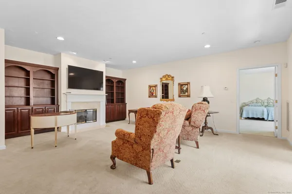 $4,000 | 42 Jo Al, Unit 42, Newtown, CT 06470