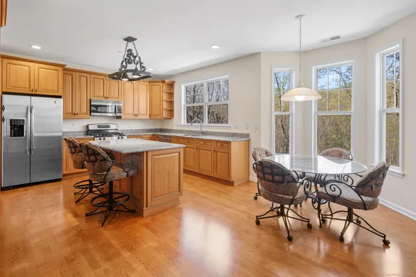 $4,000 | 42 Jo Al, Unit 42, Newtown, CT 06470