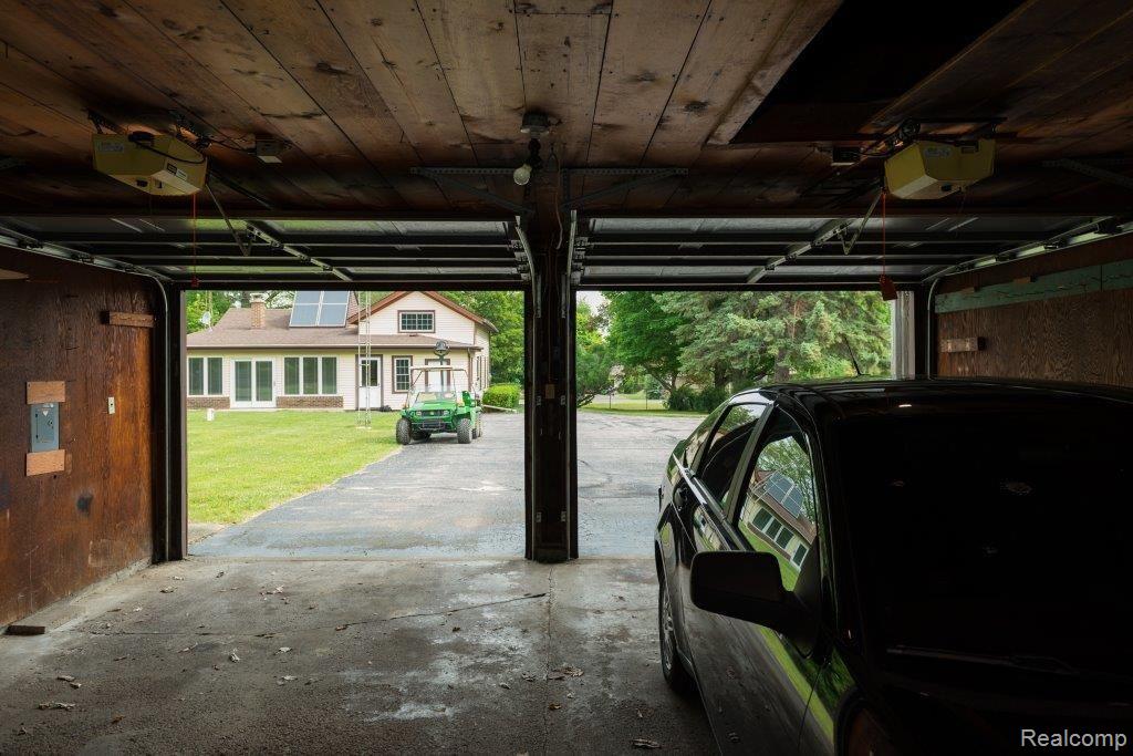 2041 Reid Road Flint, MI 48507 - Photo 34 of 46