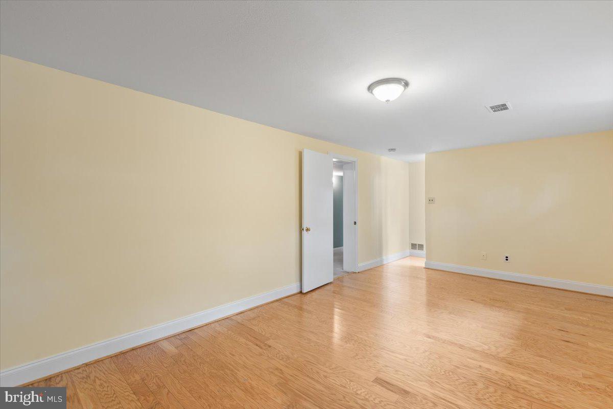 5627 Ottawa Road Centreville, VA 20120 - Photo 27 of 40
