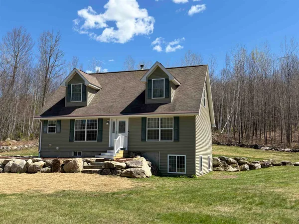 $484,900 | 210 River Road, Canaan, NH 03741