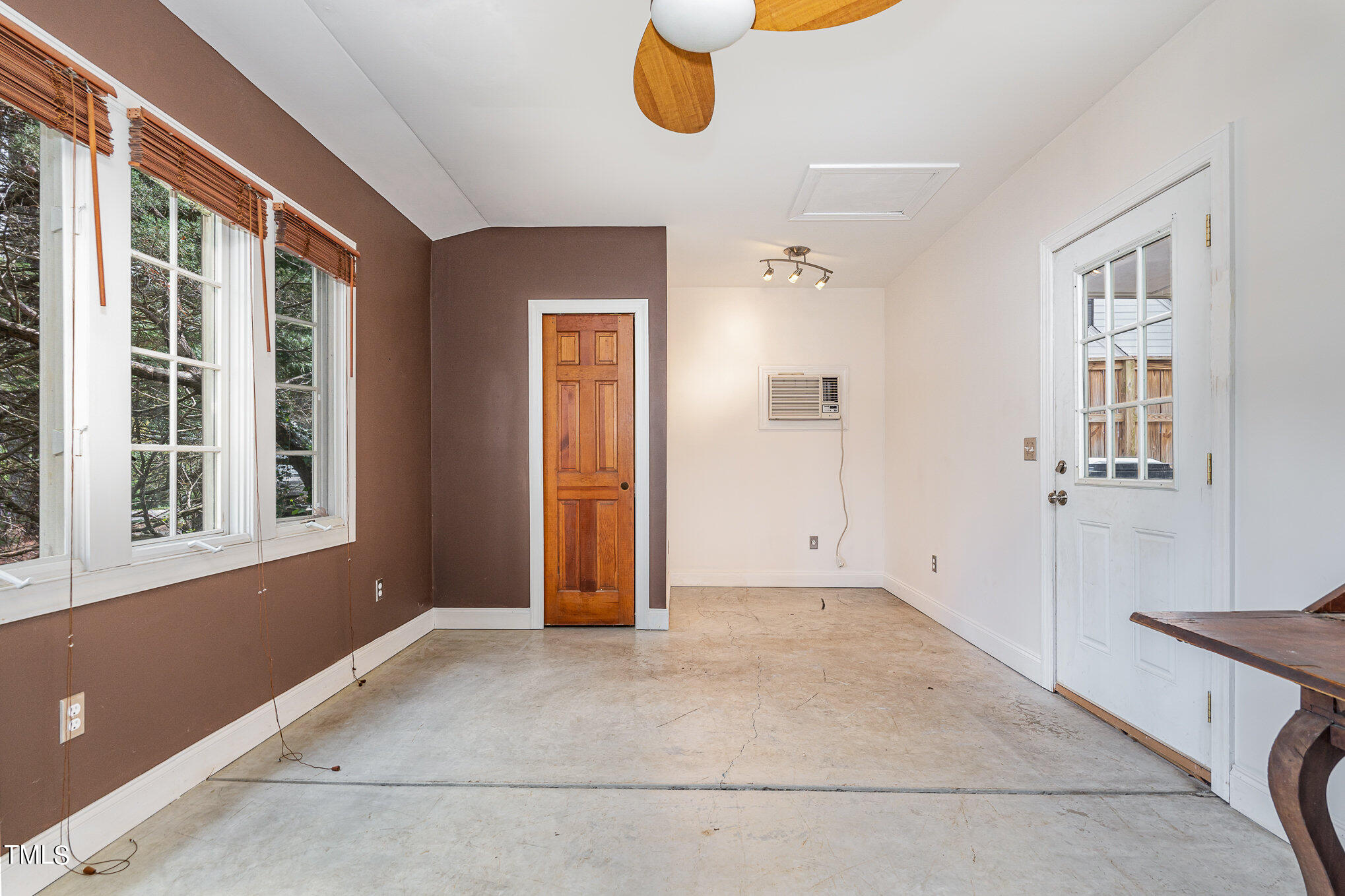 3204 Hope Valley Road Durham, NC 27707 - Photo 20 of 28 020_ndp377-edit