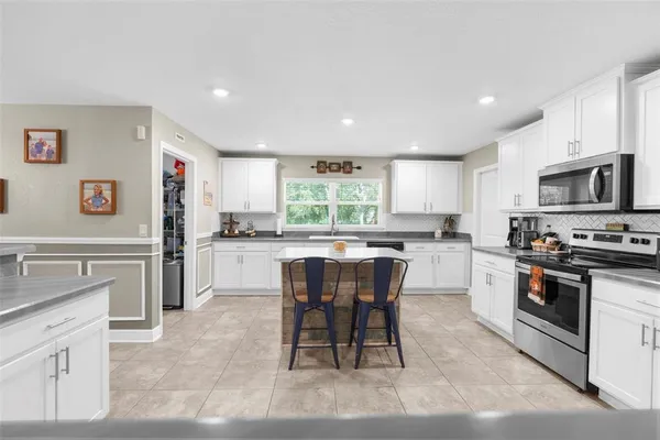 $679,000 | 18209 Meadowlark Circle, Weeki Wachee, FL 34614