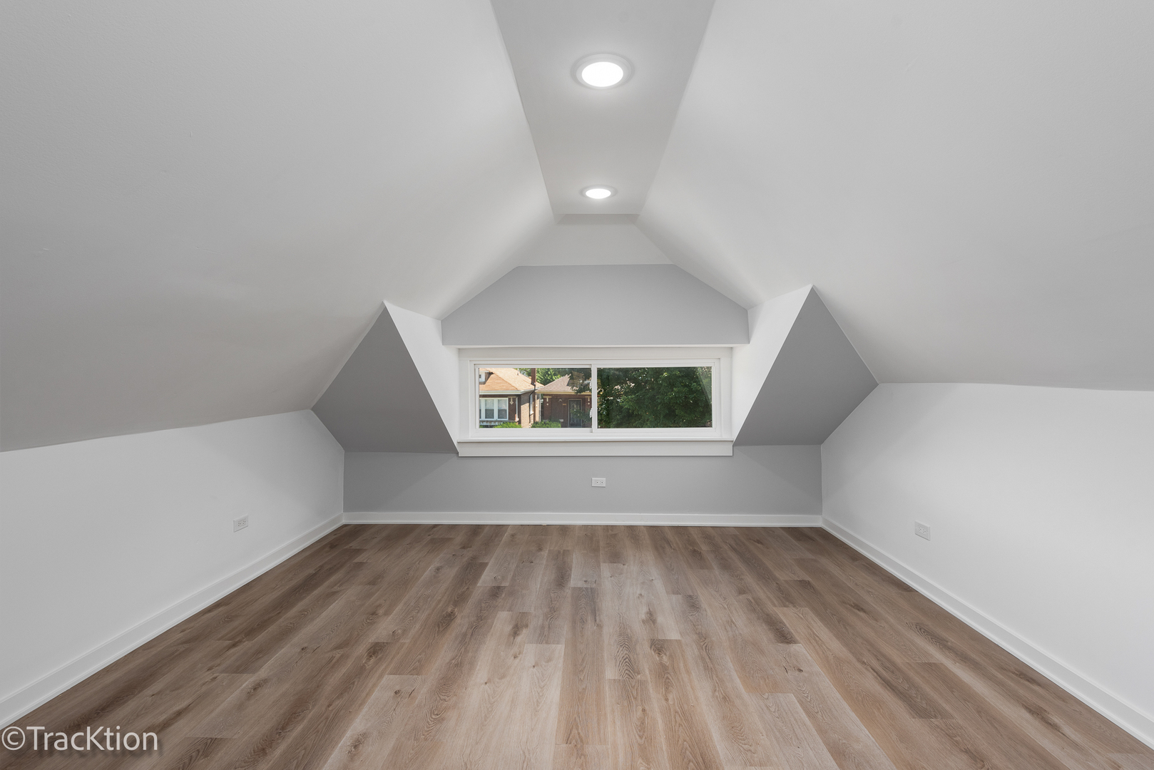 9408 South Rhodes Avenue Chicago, IL 60619 - Photo 17 of 23 Gallery Image 17