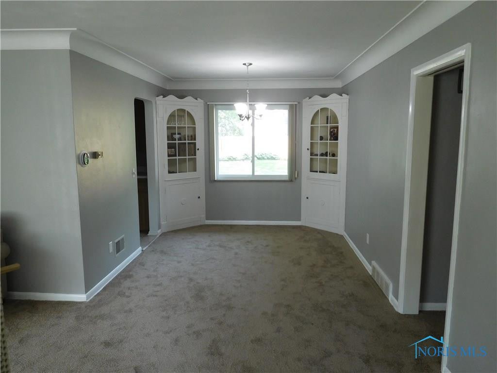 2003 Harlan Road Toledo, OH 43615 - Photo 6 of 21 Gallery Image 6