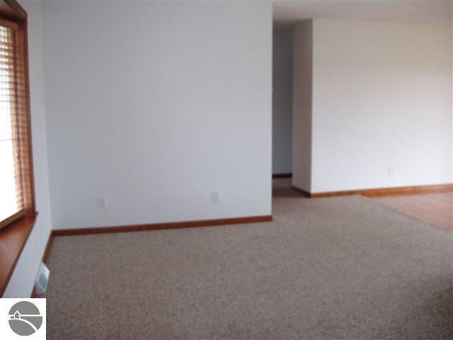 963 Napolean Way Traverse City, MI 49696 - Photo 14 of 24 1725678-13.JPG