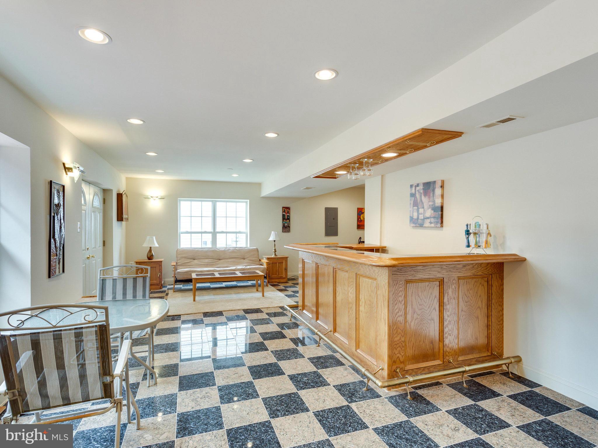 6130 Garden Road Springfield, VA 22152 - Photo 20 of 21 Above ground LARGE LL Rec Rm