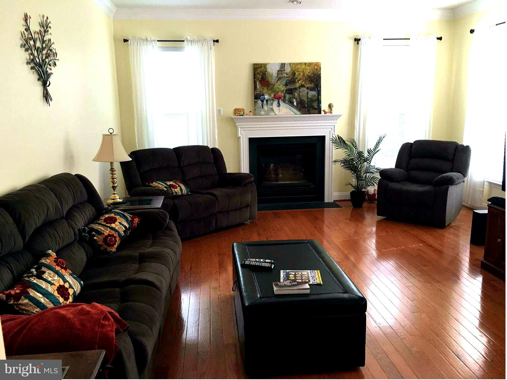 6130 Garden Road Springfield, VA 22152 - Photo 7 of 21 Family Room w/ new hardwood floor