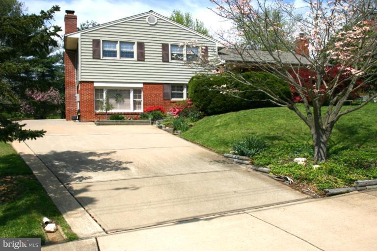 8104 Adair Lane Springfield, VA 22151 - Photo 2 of 30 Exterior #2